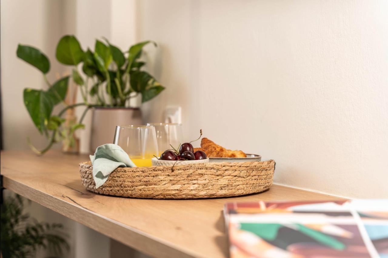 Koyo Athens Aparthotel ภายนอก รูปภาพ