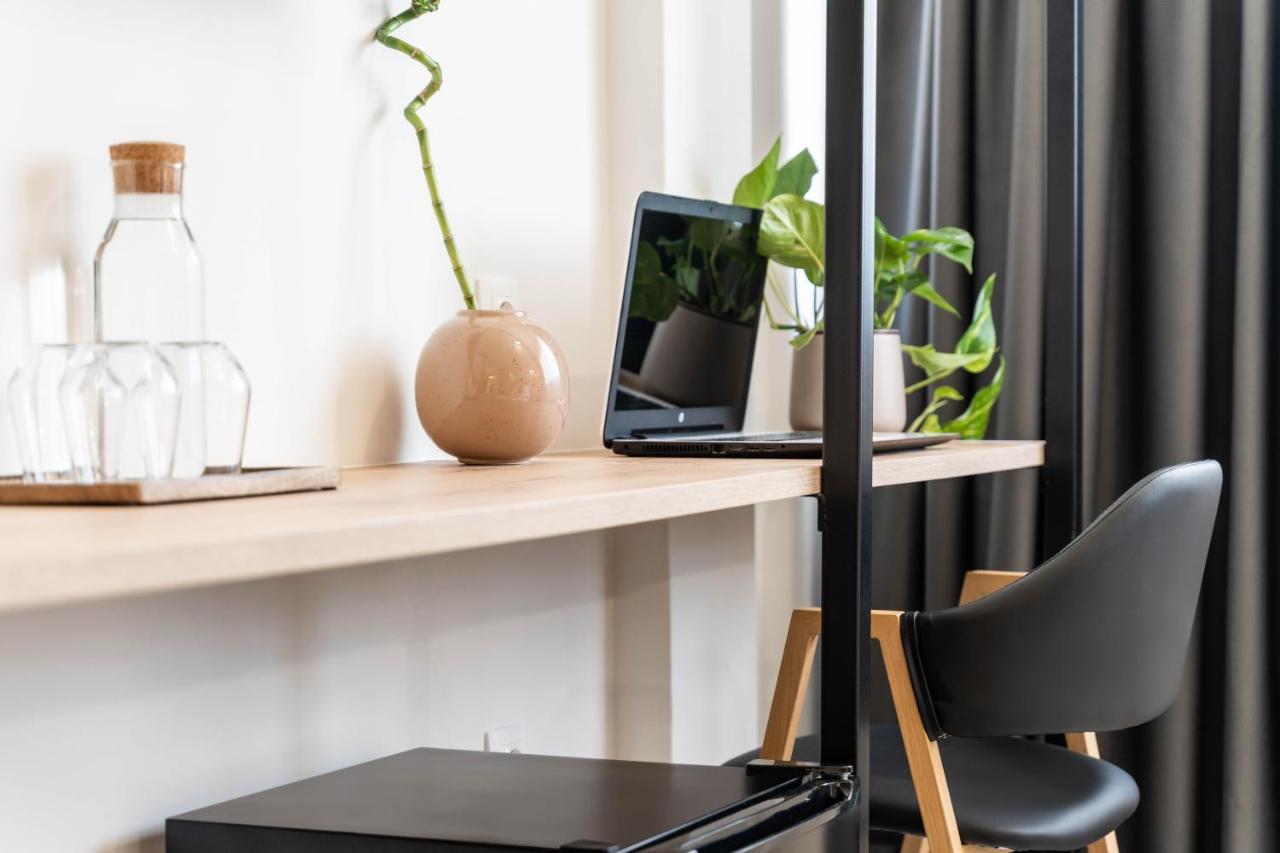 Koyo Athens Aparthotel ภายนอก รูปภาพ